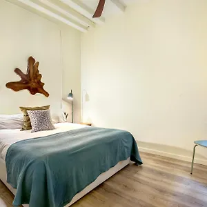 https://clandestino-suites.catalonia-hotels.com
