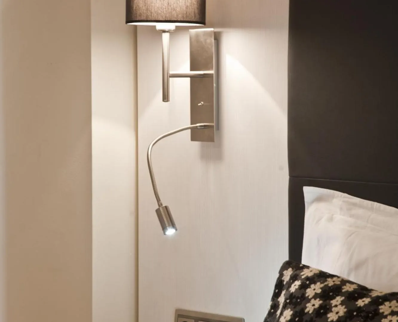 Up Suites Bcn Barcelona Apartment