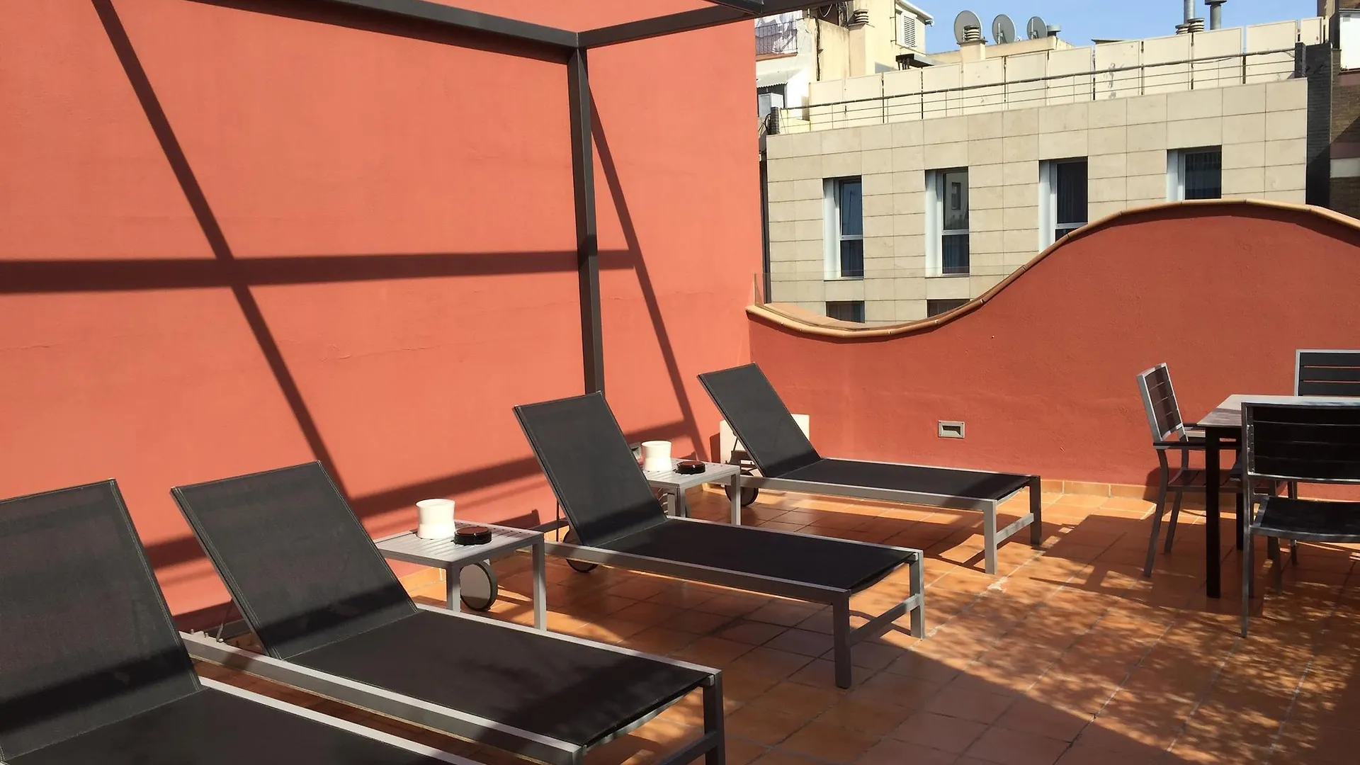 Up Suites Bcn Barcelona Apartment